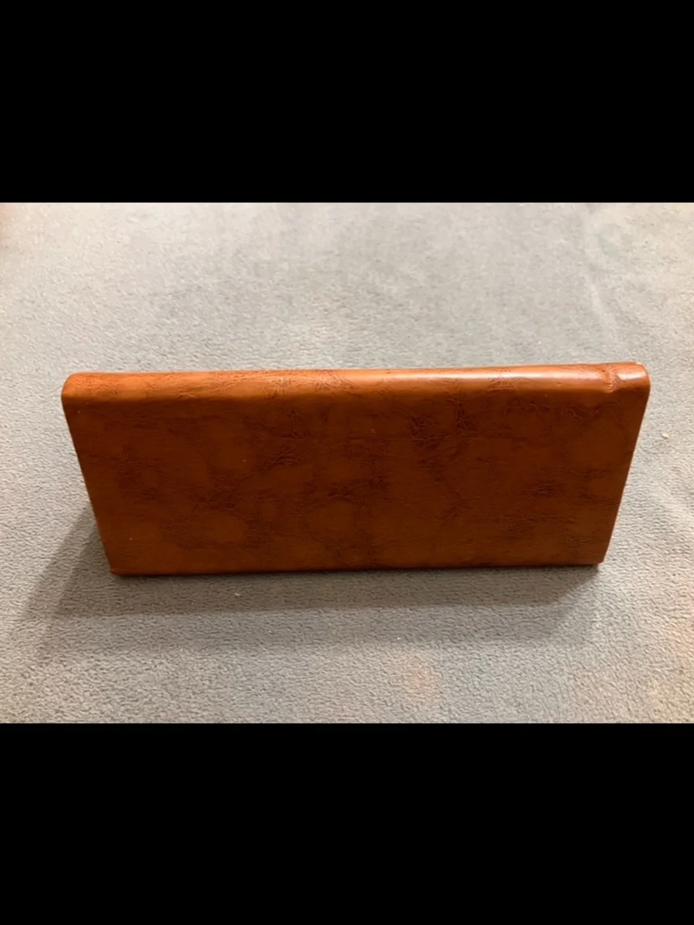 Tan Envelope Glasses Holder